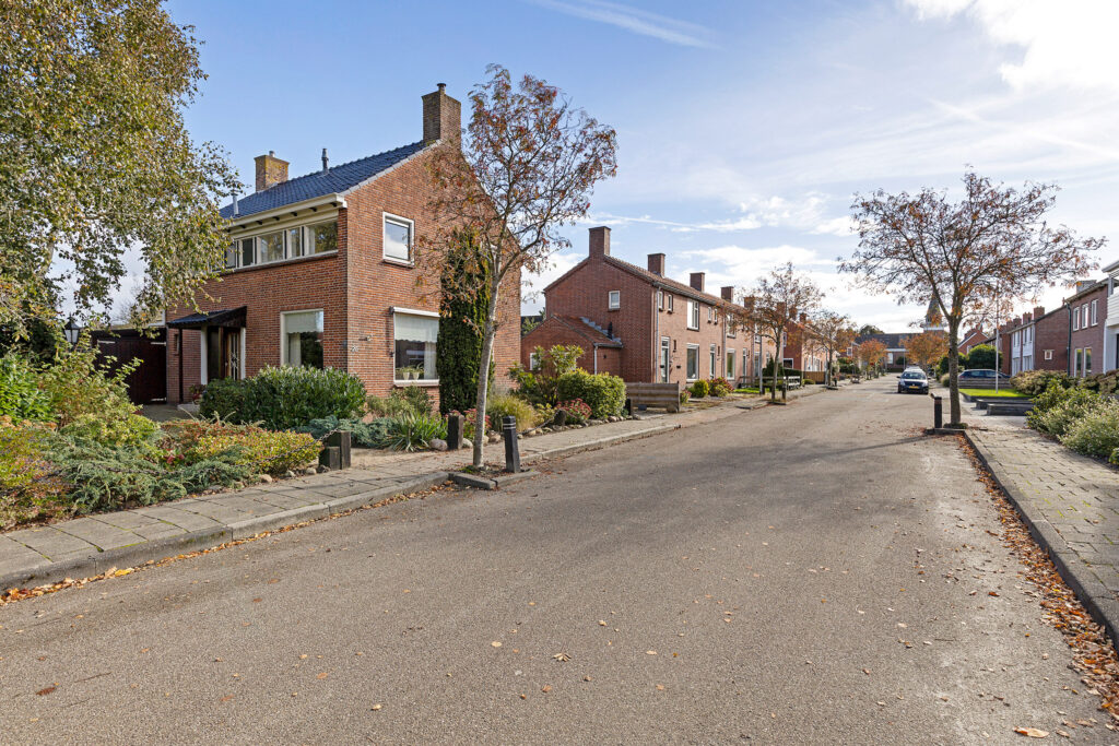 Hoofdafbeelding H.L. Emmensweg 26