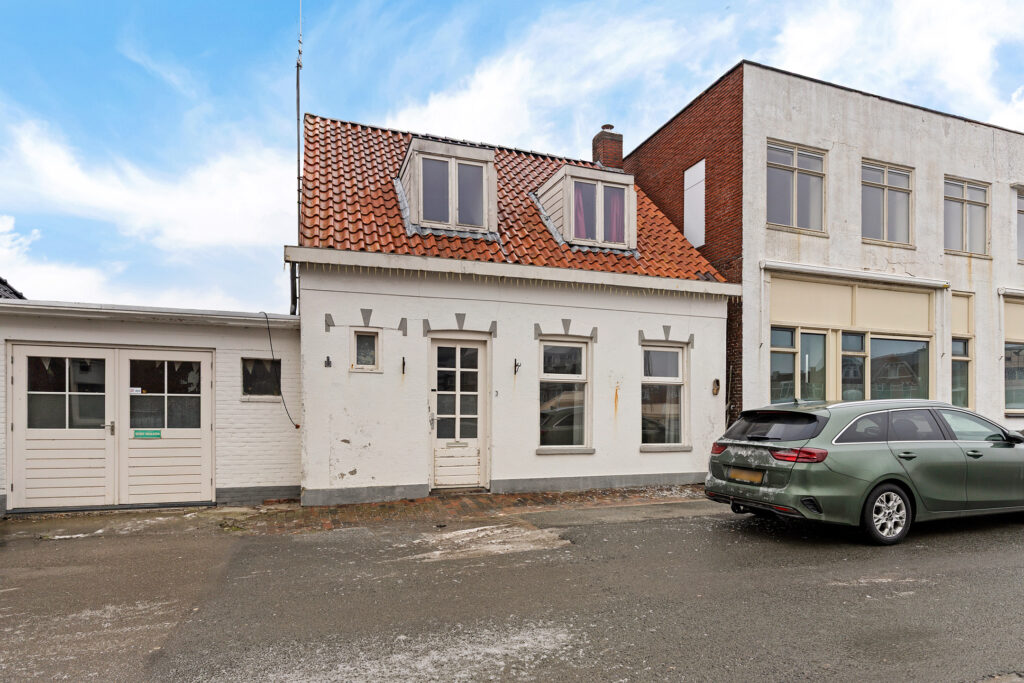 Hoofdafbeelding E.H. Roggenkampweg 3